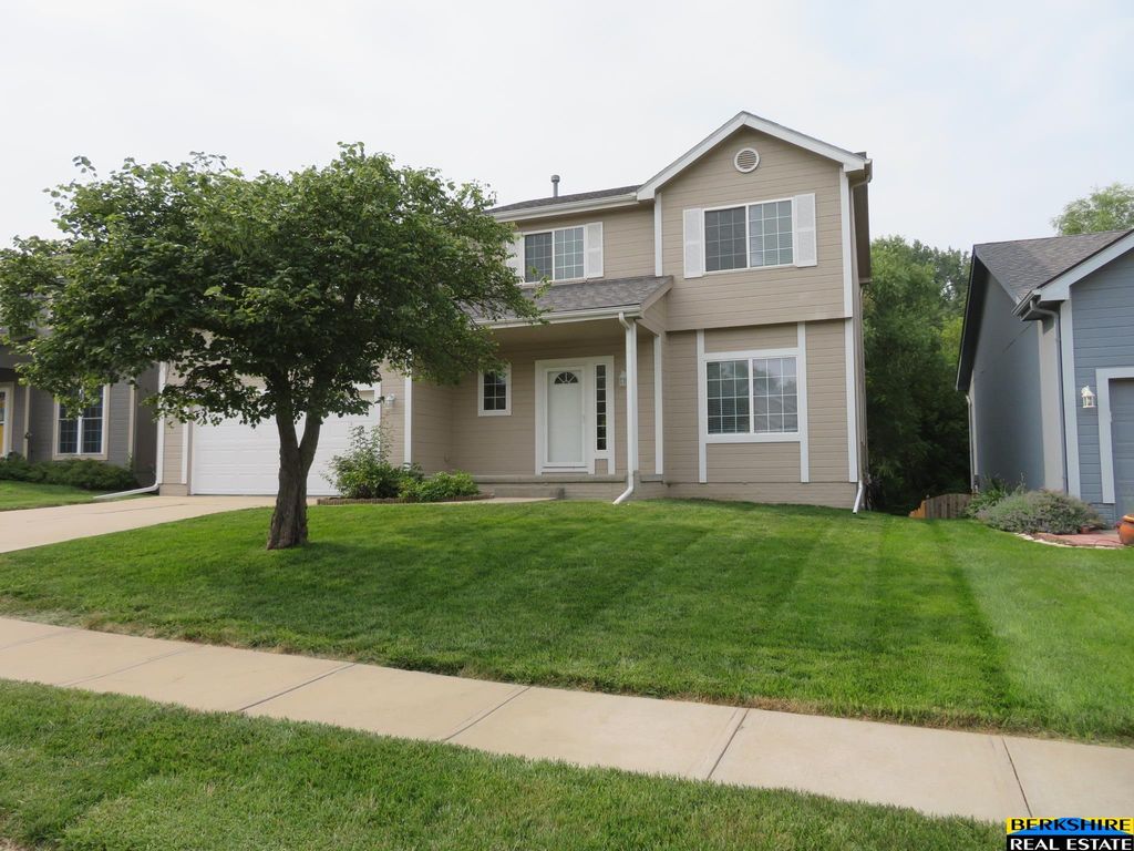 15218 Fowler Avenue, Omaha, NE 68116