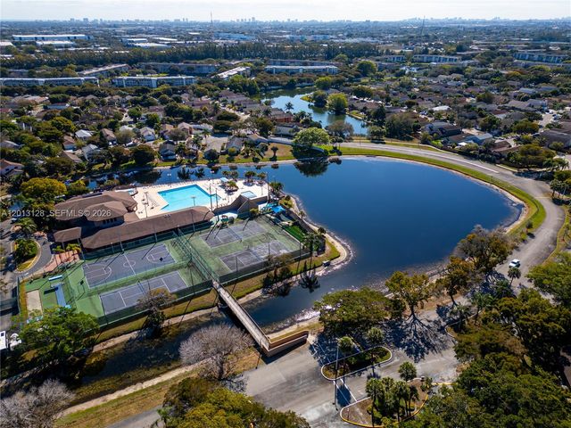 2342 NW 36th Ave 2342, Coconut Creek, FL 33066