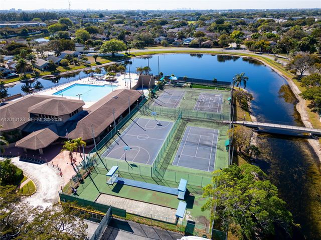 2342 NW 36th Ave 2342, Coconut Creek, FL 33066