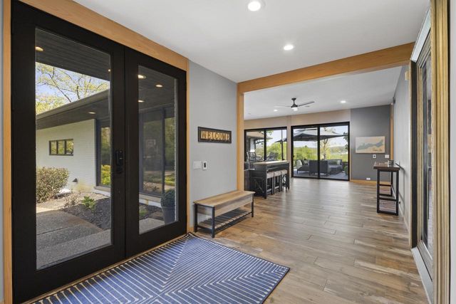 N1888 Loramoor LANE, Lake Geneva, WI 53147