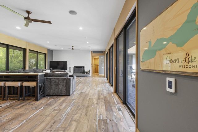 N1888 Loramoor LANE, Lake Geneva, WI 53147