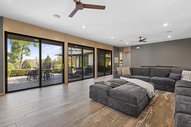 N1888 Loramoor LANE, Lake Geneva, WI 53147