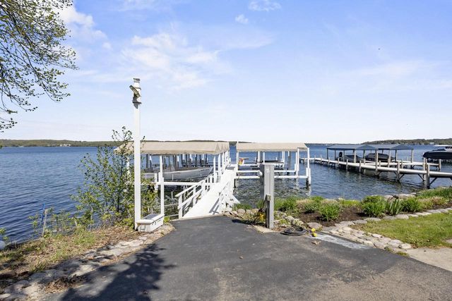 N1888 Loramoor LANE, Lake Geneva, WI 53147