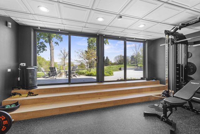 N1888 Loramoor LANE, Lake Geneva, WI 53147