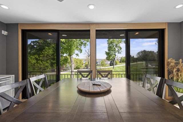 N1888 Loramoor LANE, Lake Geneva, WI 53147