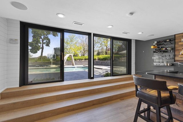 N1888 Loramoor LANE, Lake Geneva, WI 53147