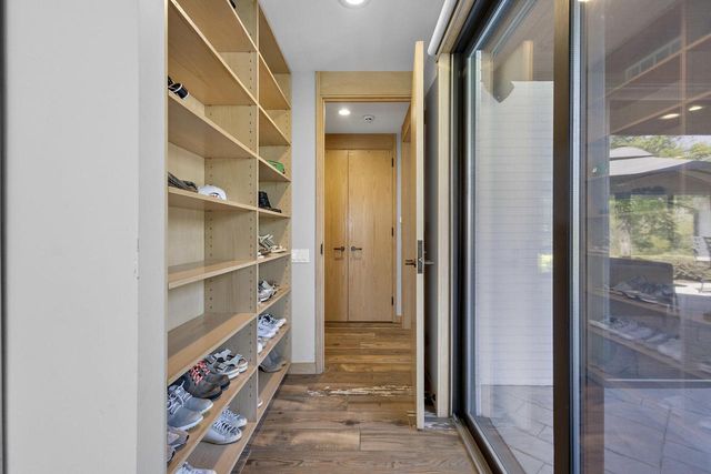 N1888 Loramoor LANE, Lake Geneva, WI 53147
