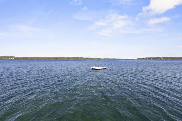 N1888 Loramoor LANE, Lake Geneva, WI 53147