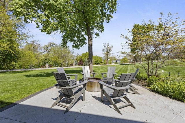 N1888 Loramoor LANE, Lake Geneva, WI 53147