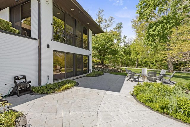 N1888 Loramoor LANE, Lake Geneva, WI 53147