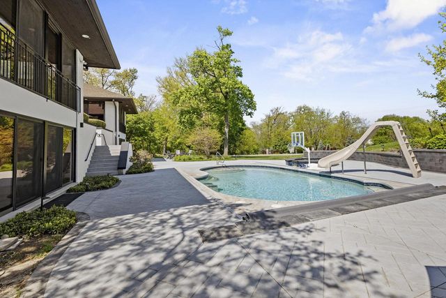 N1888 Loramoor LANE, Lake Geneva, WI 53147