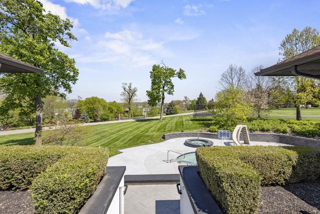 N1888 Loramoor LANE, Lake Geneva, WI 53147
