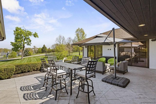 N1888 Loramoor LANE, Lake Geneva, WI 53147