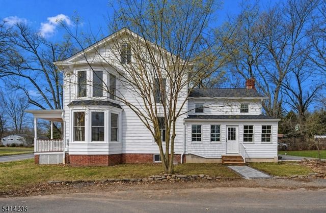 23 Amwell Rd, Millstone Boro, NJ 08844