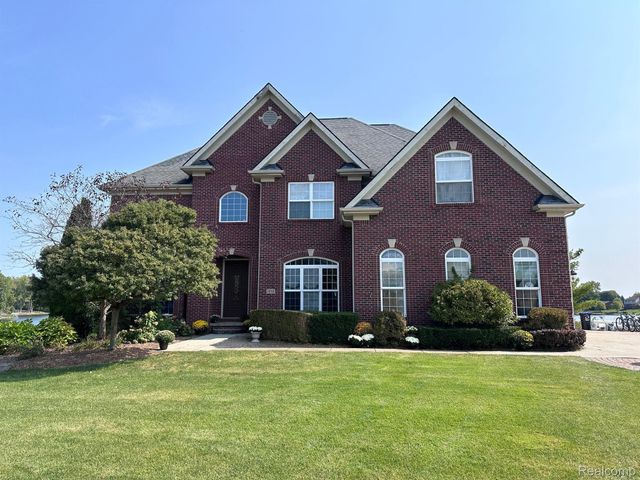 1858 SANDY SHORES Drive, Oxford, MI 48371