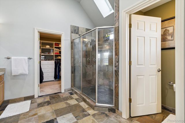 1858 SANDY SHORES Drive, Oxford, MI 48371