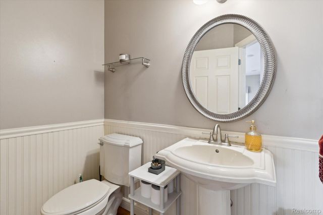 1858 SANDY SHORES Drive, Oxford, MI 48371