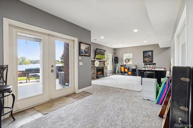 1858 SANDY SHORES Drive, Oxford, MI 48371