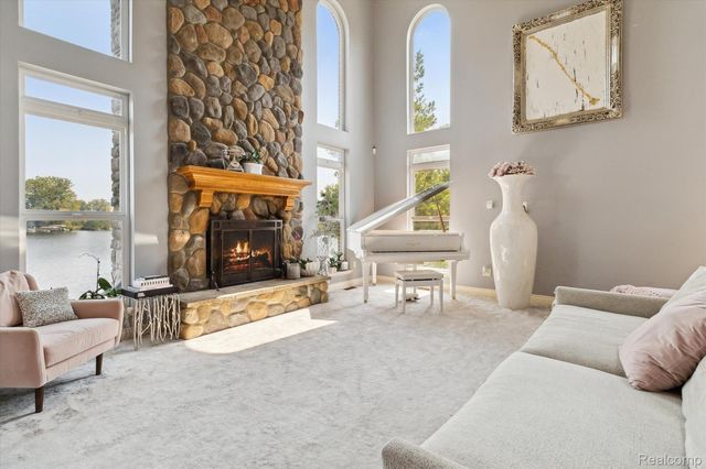 1858 SANDY SHORES Drive, Oxford, MI 48371