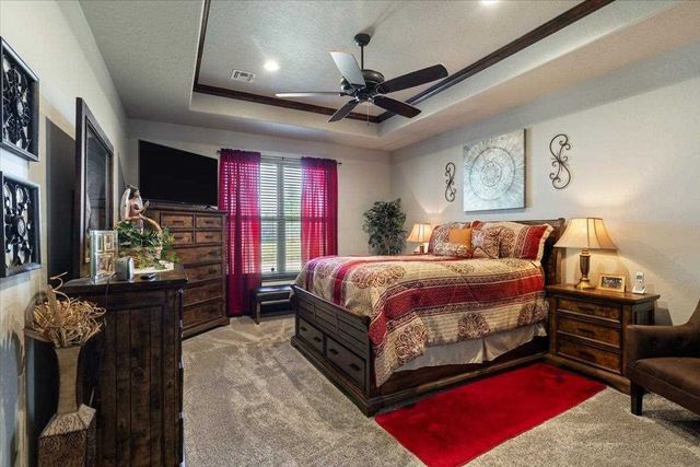 1631 NW Leona Cir, Lawton, OK 73505