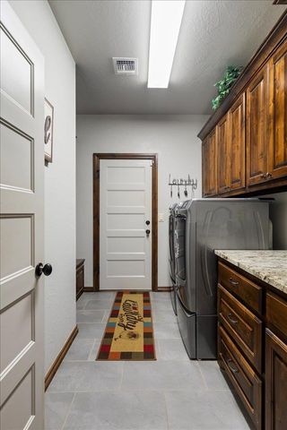 1631 NW Leona Cir, Lawton, OK 73505