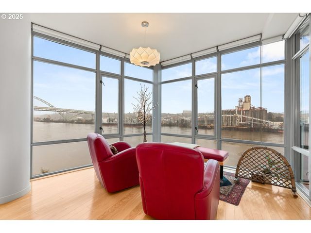 1260 Nw NAITO Pkwy 801B, Portland, OR 97209