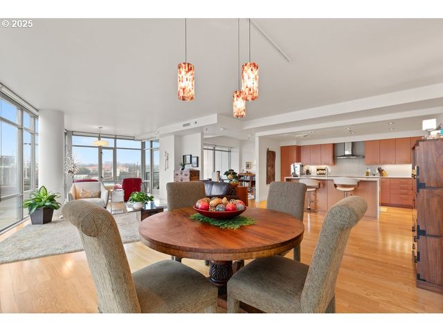 1260 Nw NAITO Pkwy 801B, Portland, OR 97209