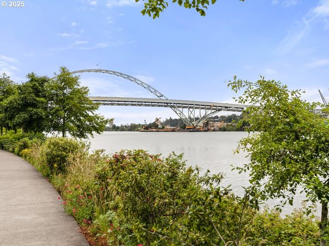 1260 Nw NAITO Pkwy 801B, Portland, OR 97209