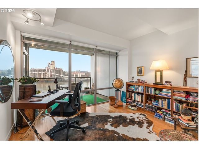 1260 Nw NAITO Pkwy 801B, Portland, OR 97209