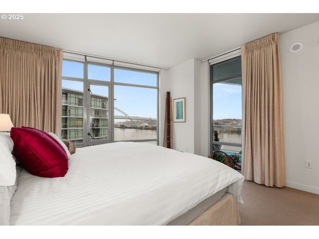 1260 Nw NAITO Pkwy 801B, Portland, OR 97209