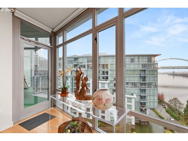 1260 Nw NAITO Pkwy 801B, Portland, OR 97209