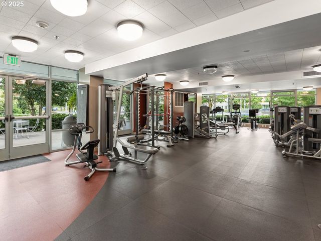 1260 Nw NAITO Pkwy 801B, Portland, OR 97209