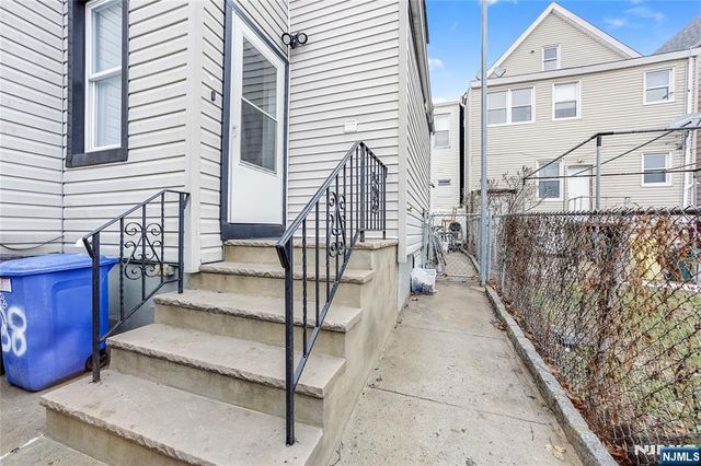 88 Devon Street, Kearny, NJ 07032