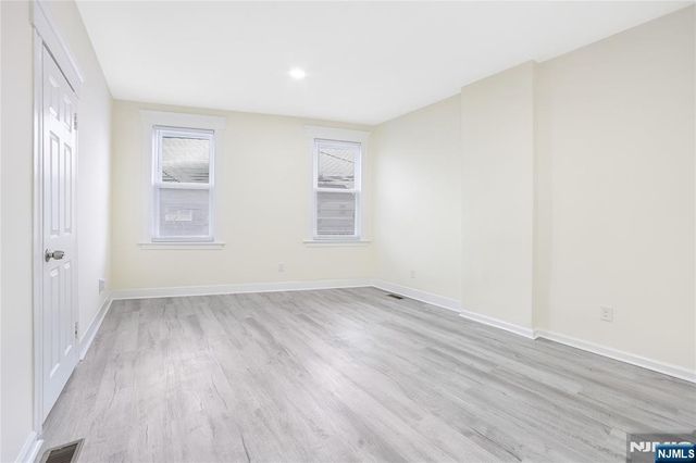 88 Devon Street, Kearny, NJ 07032