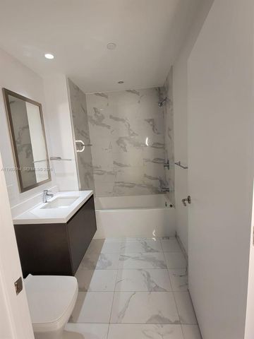 851 NE 1st Ave 1806, Miami, FL 33132