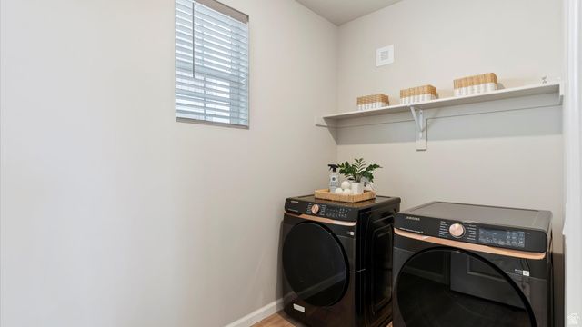 319 E KANAB CREEK DR, Saratoga Springs, UT 84045