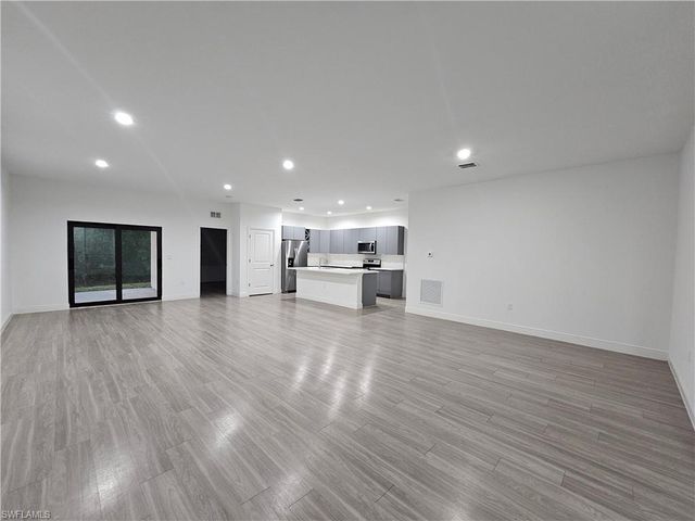 5002 Gramercy RD, Labelle, FL 33935