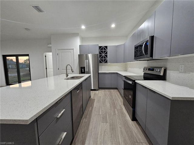 5002 Gramercy RD, Labelle, FL 33935