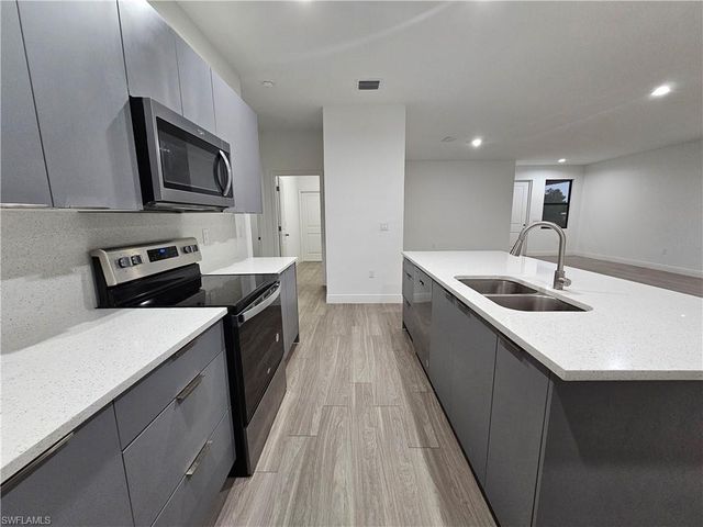 5002 Gramercy RD, Labelle, FL 33935