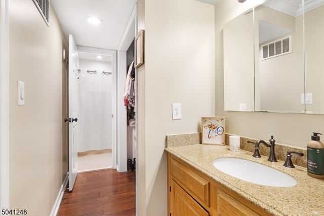 47 SPRUCE CT, Bedminster Twp., NJ 07921