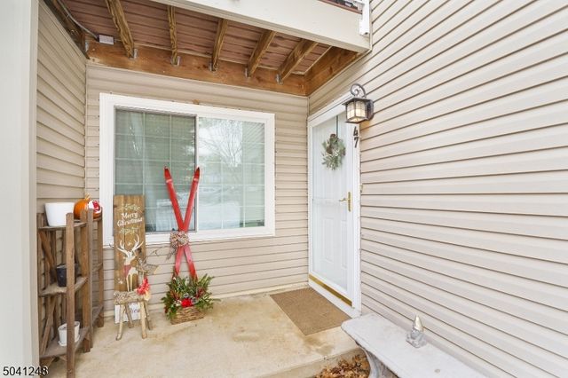 47 SPRUCE CT, Bedminster Twp., NJ 07921