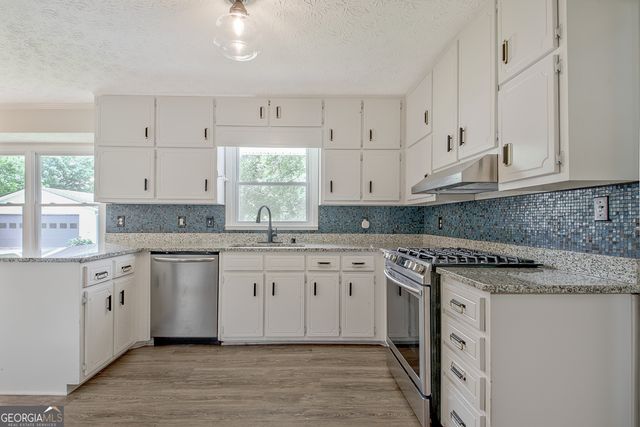 306 Tyrone Road, Fayetteville, GA 30214