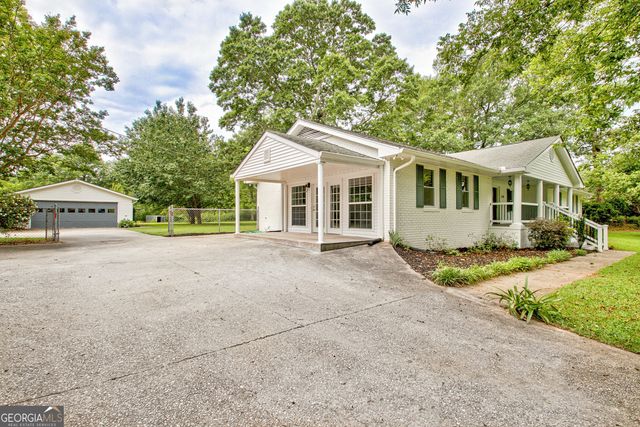 306 Tyrone Road, Fayetteville, GA 30214