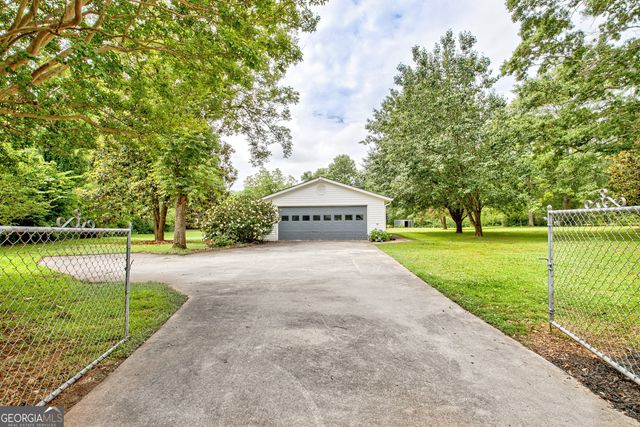 306 Tyrone Road, Fayetteville, GA 30214