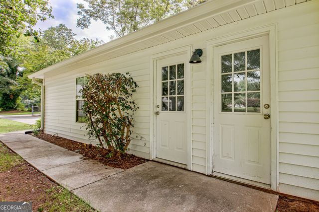 306 Tyrone Road, Fayetteville, GA 30214