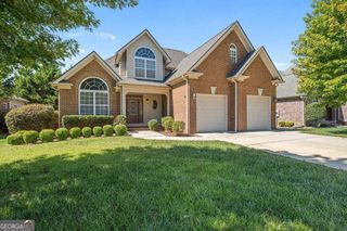 8530 Keystone Circle, Chattanooga, TN 37421