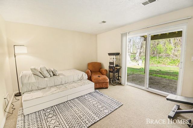 956 Ada Pl Drive Se, Ada Twp, MI 49546