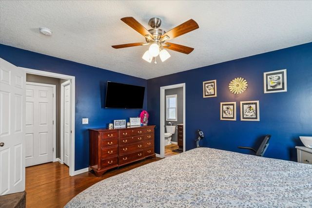 1460 LAWRENCE Avenue, Camanche, IA 52730