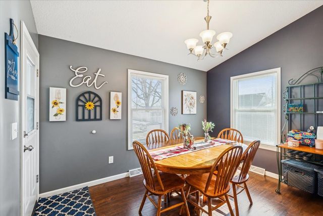 1460 LAWRENCE Avenue, Camanche, IA 52730