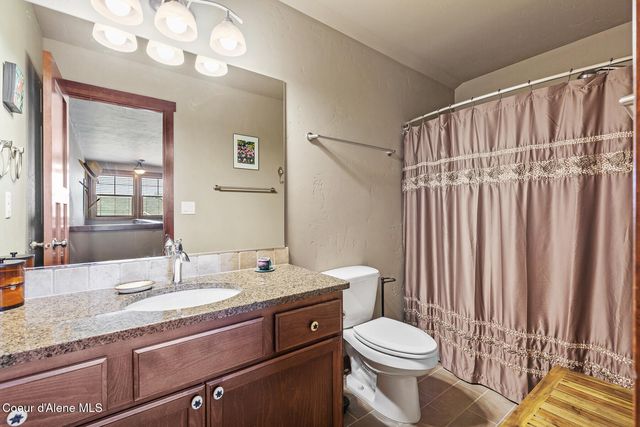 4414 W Riverway PL, Coeur D'alene, ID 83814